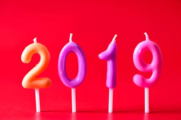 Verjaardag Nummer Verjaardag Kaars Jaar 2019 Rode Achtergrond — Stockfoto