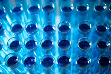 Bilim laboratuarı test tüpleri, laboratuvar ekipmanları.