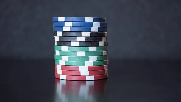 Fichas Poker Multicoloridas Mesa — Fotografia de Stock