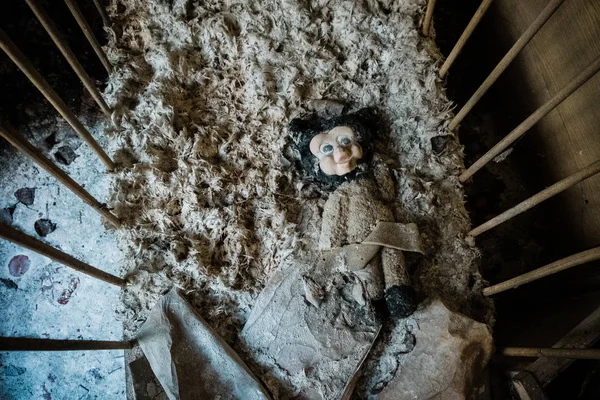 2018 乌克兰鬼城普里皮亚废弃幼儿园里的玩具 — 图库照片