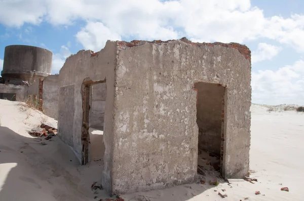 Haus Ruinen Zwischen Den Dünen Strand Von Cassino Rio Grande — Stockfoto