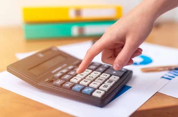 Close Female Accountant Banker Hand Making Calculations Sitting Office Table — Stock Photo, Image