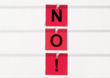 Mesaj yok. Olumsuz cevap kavramı. Risk yok, şiddet yok, ayrımcılık yok..