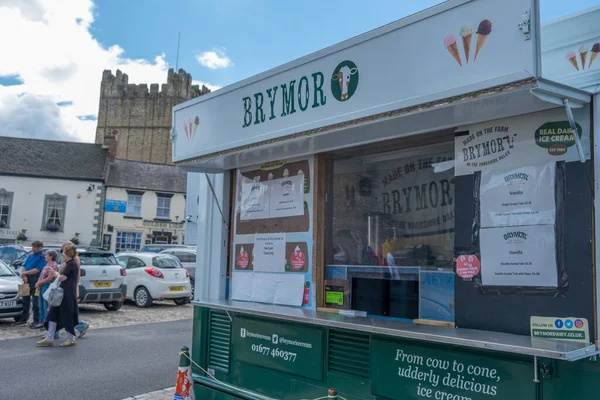 Richmond Kuzey Yorkshire Ngiltere Ağustos 2020 Richmond Pazarında Richmond Castle — Stok fotoğraf