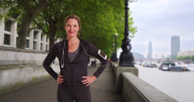 Londra'nın sağlıklı kadın jogger portresi