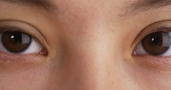 Karışık Yarış Closeup Kadının Gözleri — Stok fotoğraf