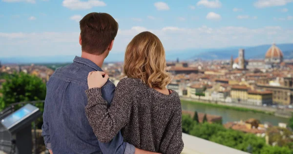 Rear View Loving Young Couple Gazing Florence Cityscape — Stock Photo, Image