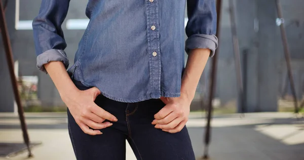 Close Caucasian Woman Hooking Thumbs Belt Loop Jeans — Stock Photo, Image