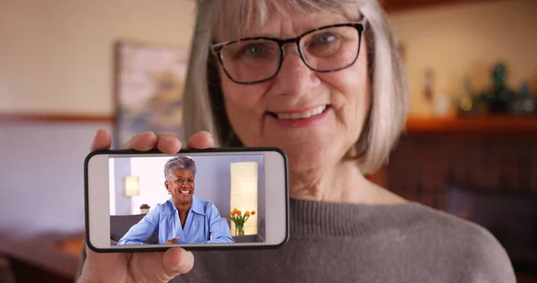 Old White Female Video Chatting Friend Phone — Stock Photo, Image