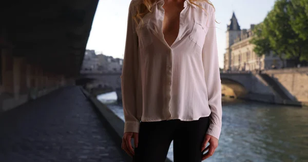 Sexy Caucasian Woman Paris France Seine River — Stock Fotó