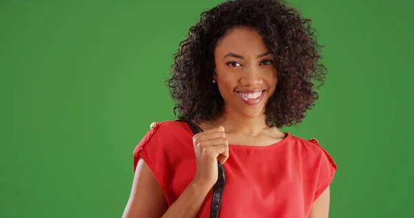 Mulher Afro Americana Feliz Com Bolsa Sorrindo Para Câmera Tela — Fotografia de Stock