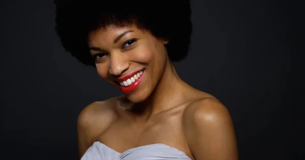 Attractive African Woman Wearing Elegant Gown — Stock Photo, Image