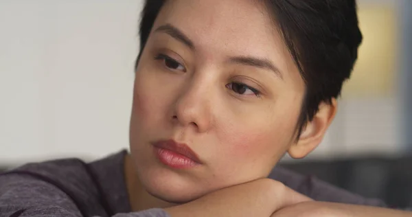 Pretty Chinese Woman Thinking Desk — Stock Photo, Image