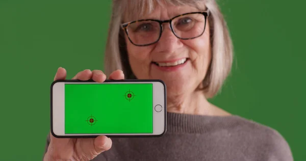 Smartphone Con Display Schermo Verde Tenuto Vecchia Schermo Verde — Foto Stock