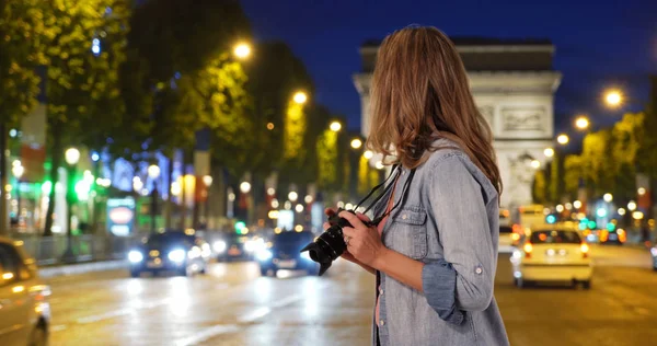 Rear View Travel Photographer Taking Picture Arc Triomphe — Stock Photo, Image