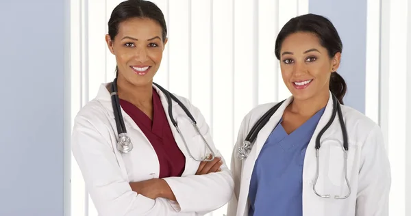 African American Hispanic Doctors Smiling Hospital — Stock Photo, Image