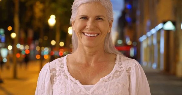 Casual Portrait Lovely Senior Woman Laughing Champs Elysees Avenue — Stock Photo, Image