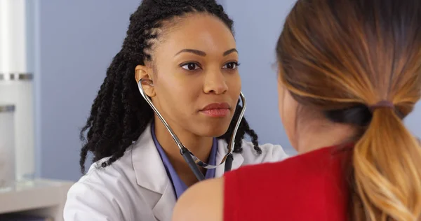 Close African American Doctor Listening Heart Lungs Patient — Stock Photo, Image