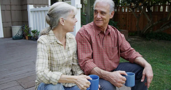 Mature Senior Couple Enjoying Morning Cup Coffee Outdoors — Stock Photo, Image