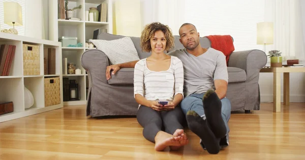 Cute Black Couple Sitting Floor Living Room — Stock Photo, Image