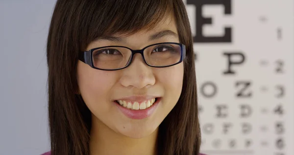 Woman Optometrist Smiling Camera — Stock Photo, Image