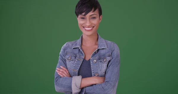 Millennial Africana Americana Denim Sonriendo Cámara Pantalla Verde — Foto de Stock