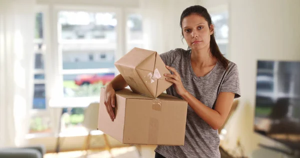 Beautiful Caucasian Woman Home Carrying Shipping Boxes — Stock Photo, Image