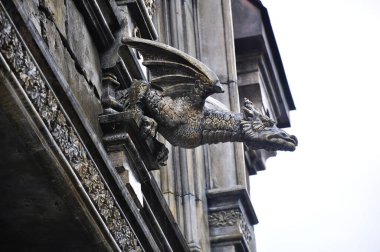 Babamın anısına bir Rus köyünde bir kale inşa edildi.