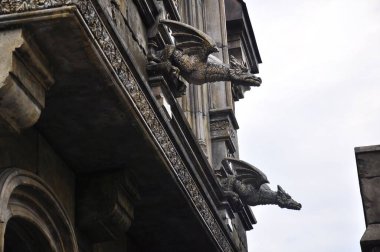 Babamın anısına bir Rus köyünde bir kale inşa edildi.