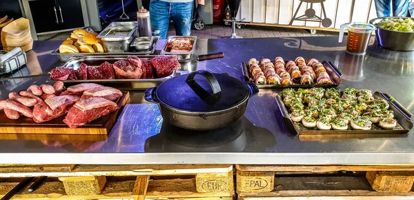 Vorbereitung fuer ein Barbekü