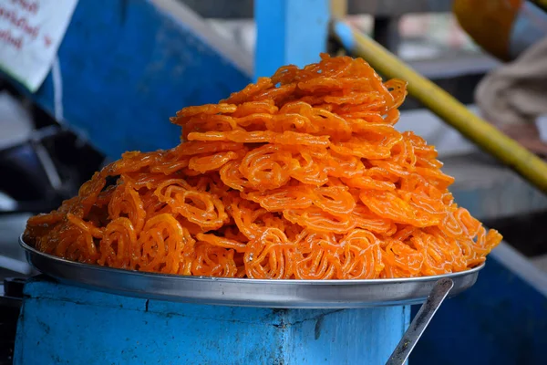 Jalebi adında Hindistan tatlısı tatlı çöller.