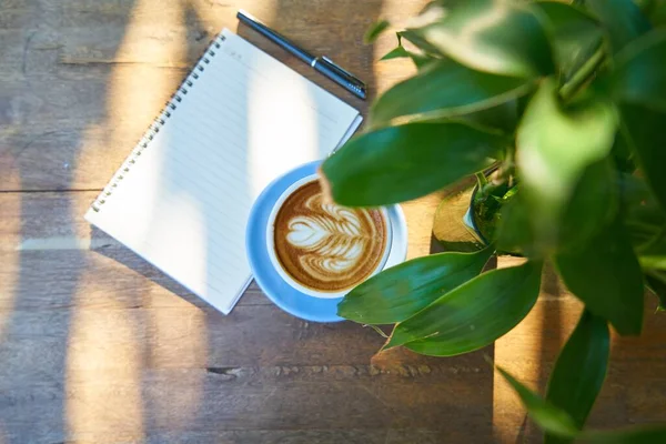 Frischer Heißer Kaffee Der Tasse — Stockfoto