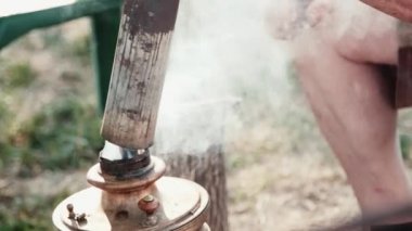 Semaver çay yapma süreci.