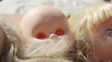 Korkunç bebek kafaları