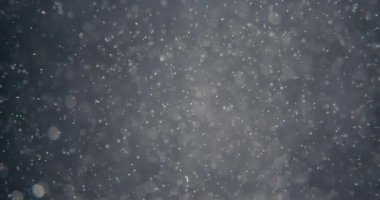 Parçacıklar ve suda yavaşça mürekkep