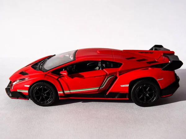 Roșu Lamborghini Mașină Jucărie Fundal Alb — Fotografie, imagine de stoc