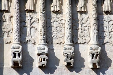 Vladimir 'deki Dmitrievsky Katedrali' nin taş oyması