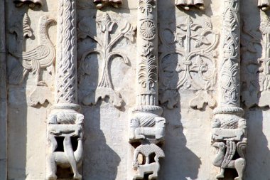 Vladimir 'deki Dmitrievsky Katedrali' nin taş oyması