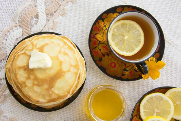 Tea Painted Cup Saucer Sliced Lemon Pancakes Sour Cream Wooden — Stock Photo, Image