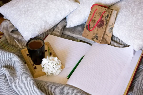 Warm Home Atmosphere Mug Freshly Brewed Coffee Grains Notebook Records — Stock Photo, Image