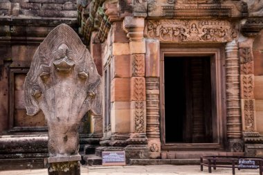 Bir Khmer tapınağının girişi