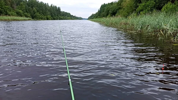 Halászat Folyón Nyáron — Stock Fotó