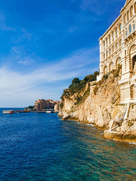 Monte Carlo 'da deniz manzarası ve binalar