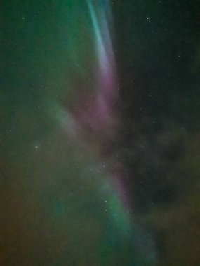 Yeşil ve mor Kuzey Işıkları