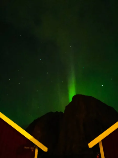 Luces Boreales Detrás Montaña — Foto de Stock