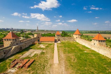 Eski Kalesi şehrin Bender, Transdinyester Cumhuriyeti Dniester nehrinde. Şehir altında Moldova denetimin sınırları içinde sahiline Cumhuriyeti yaz güneşli bir günde tanınmadı..