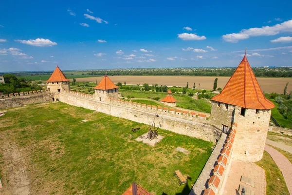 Eski Kalesi şehrin Bender, Transdinyester Cumhuriyeti Dniester nehrinde. Şehir altında Moldova denetimin sınırları içinde sahiline Cumhuriyeti yaz güneşli bir günde tanınmadı..