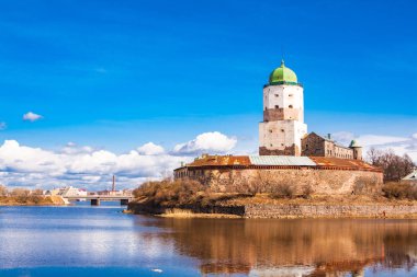 Rusya'nın gezi. Güzel bahar bakış tarihi Vyborg antik kale - Vyborg şehir ortaçağ, ünlü kalede, bir popüler mimari dönüm noktası, Leningrad Region, Vyborg, Rusya Federasyonu