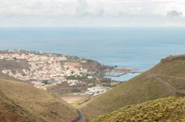 Manzara kenti San Sebastian Tenerife Adası ile arka planda