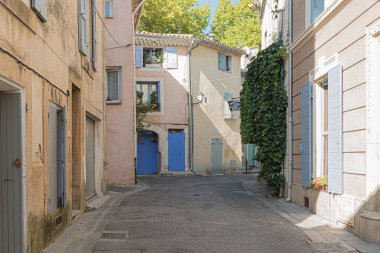 Beautiful streets of the village of Cucuron, in the Luberon, Fra clipart